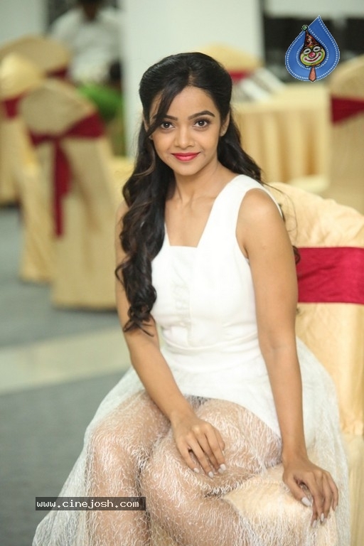 Nithya Shetty Photos - 8 / 39 photos