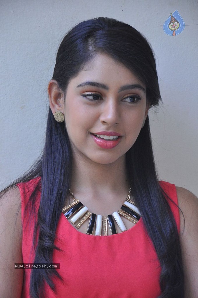 Niti Taylor Stills Photo 18 Of 71