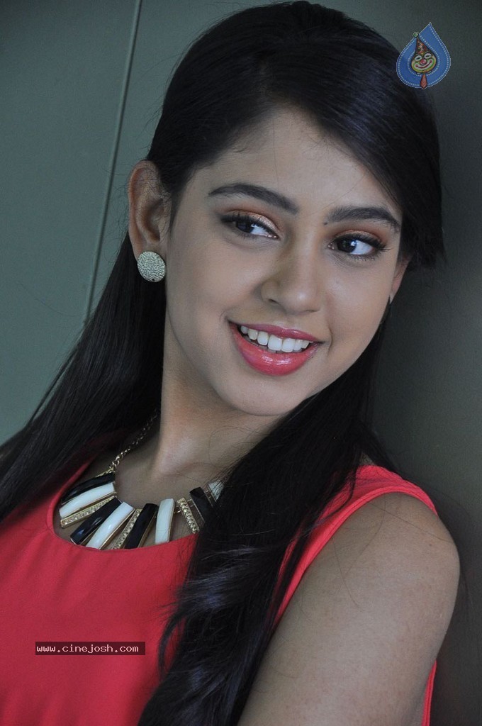 Niti Taylor Stills - 56 / 71 photos