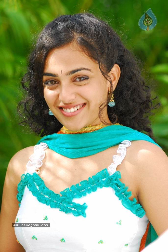 Nithya Menon New Gallery - 28 / 39 photos
