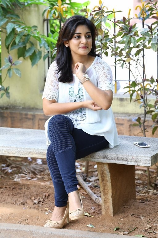 Niveda Thomas New Pics - 11 / 39 photos