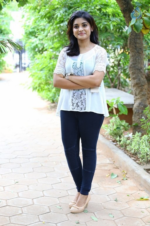 Niveda Thomas New Pics - 15 / 39 photos