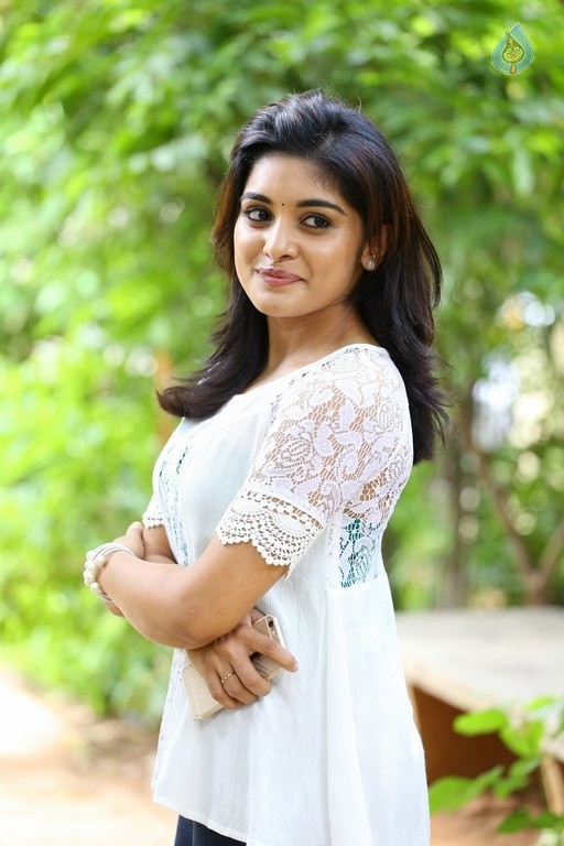 Niveda Thomas New Pics - 27 / 39 photos