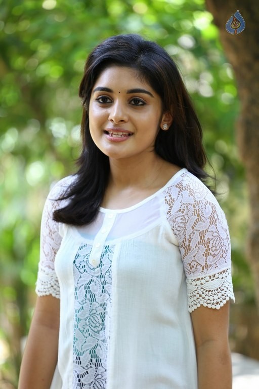 Niveda Thomas New Pics - 28 / 39 photos
