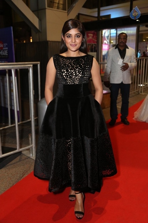 Nivetha Thomas New Photos - 30 / 33 photos