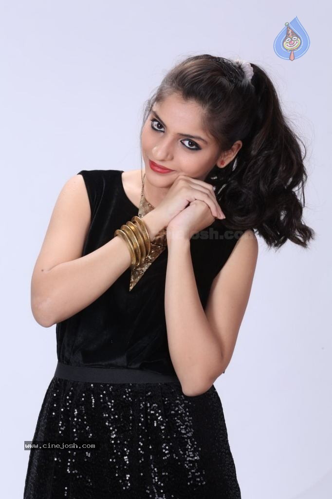 Nupur Yadav New Photos - 45 / 108 photos