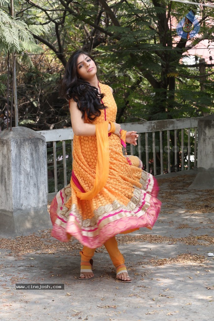 Nupur Yadav New Stills - 27 / 74 photos