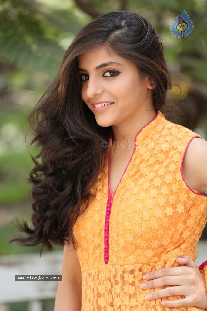 Nupur Yadav New Stills - 31 / 74 photos