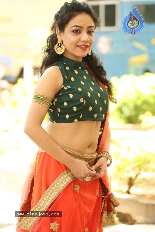 Oindrila Chakraborty Photos - 8 / 21 photos