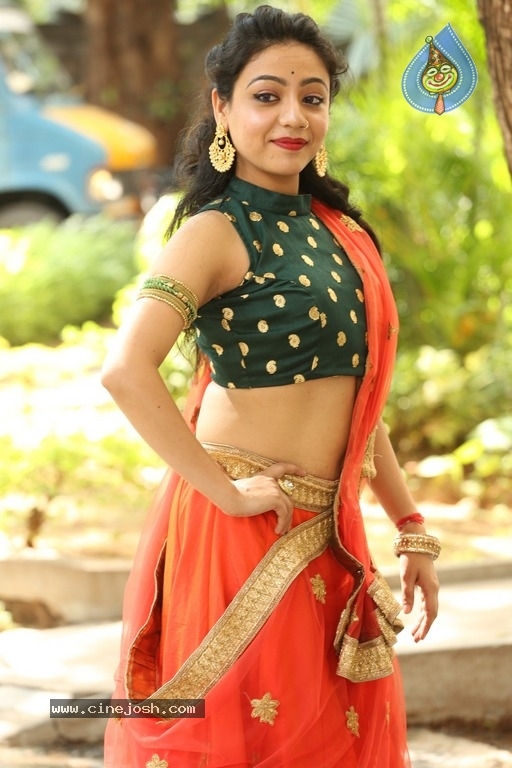 Oindrila Chakraborty Photos - 13 / 21 photos