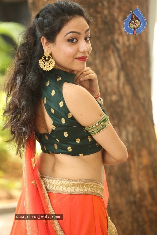 Oindrila Chakraborty Photos - 16 / 21 photos