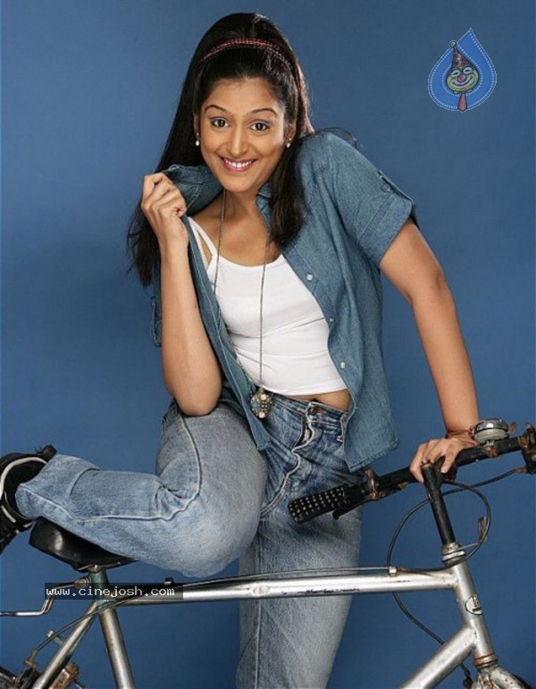 Padma Priya - 27 / 27 photos