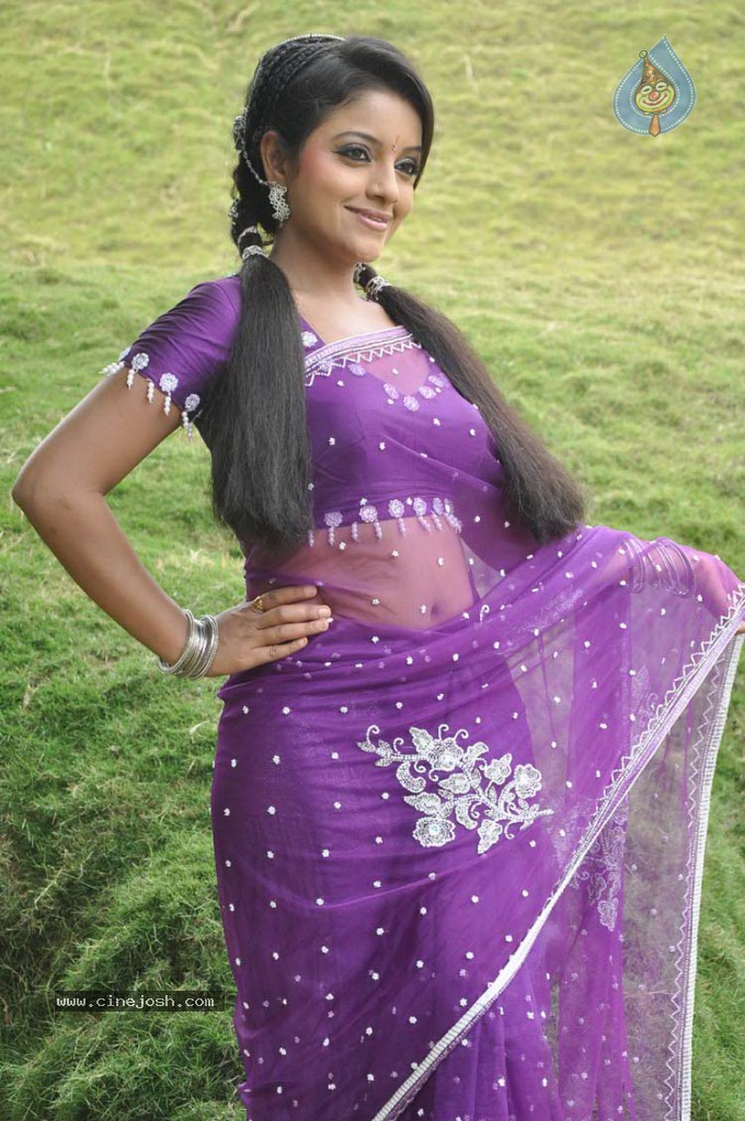 Padmini New Stills - 4 / 37 photos