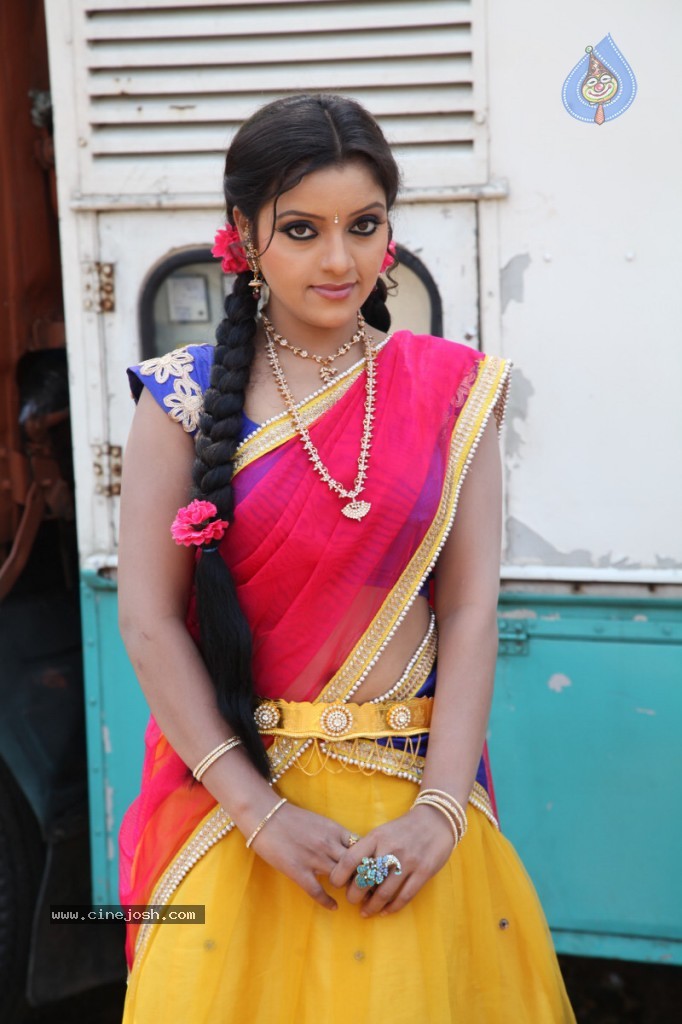 Padmini Stills - 4 / 69 photos