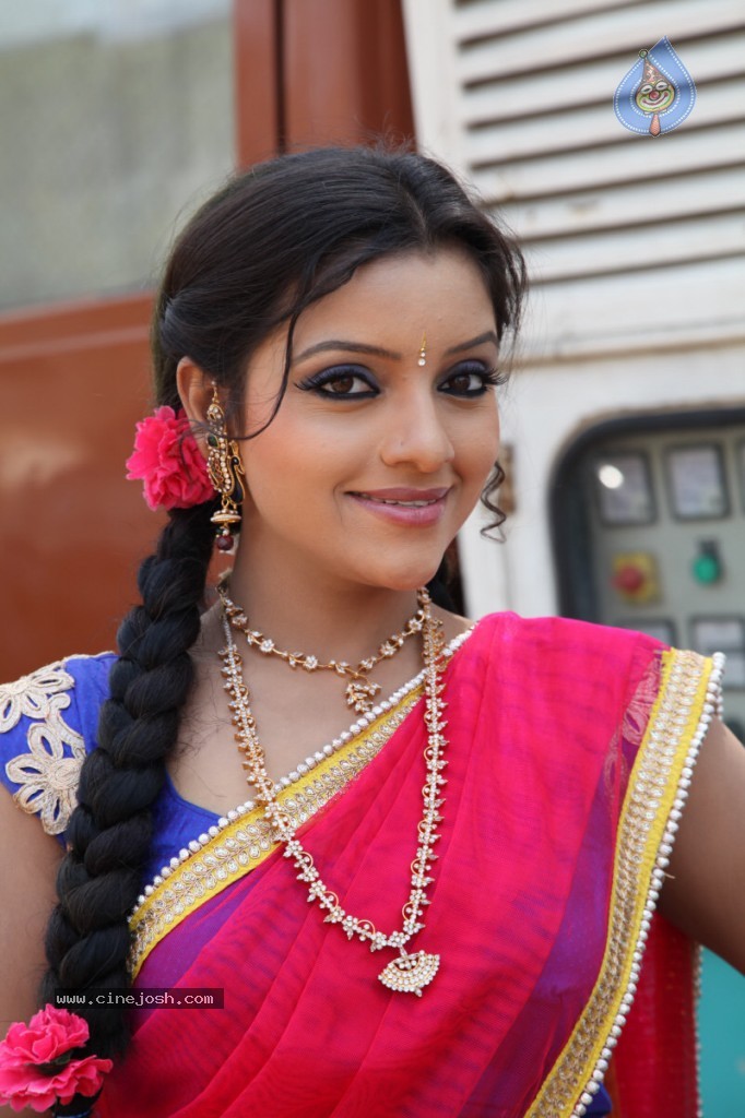 Padmini Stills - 10 / 69 photos