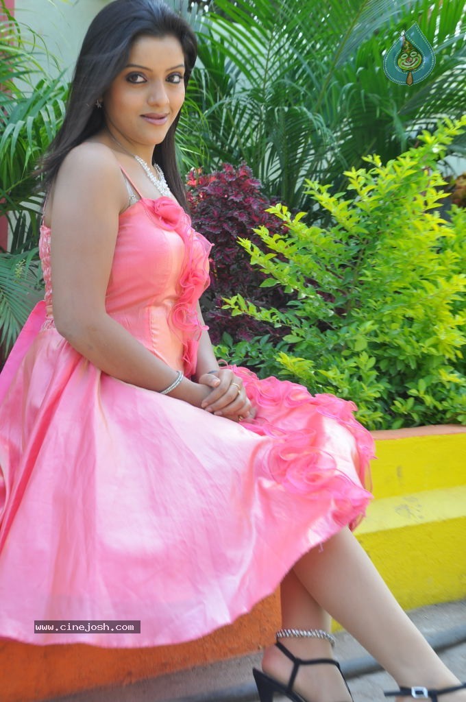 Padmini Stills - 4 / 66 photos