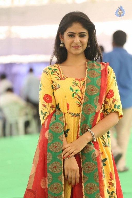 Palak Lalwani New Photos - 20 / 34 photos