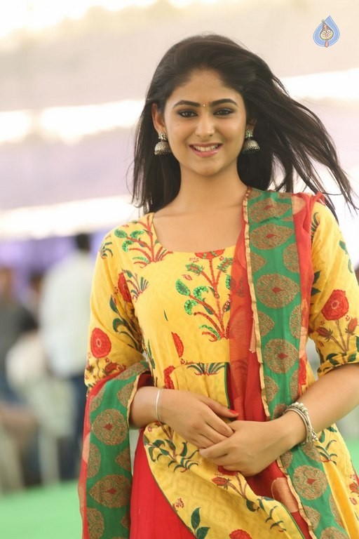 Palak Lalwani New Photos - 31 / 34 photos