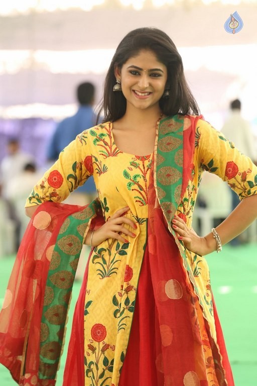 Palak Lalwani New Photos - 32 / 34 photos