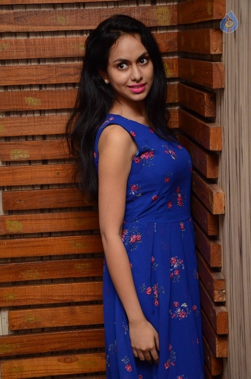 Pallavi Dora Gallery - 4 / 17 photos