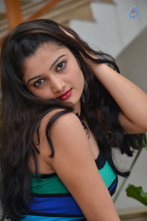 Pallavi Naidu Photos - 32 / 41 photos