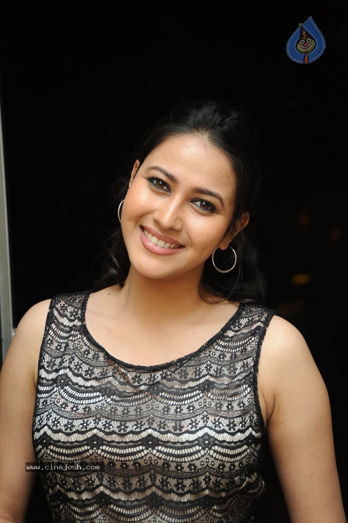Panchi Bora Latest Photos - 30 / 80 photos