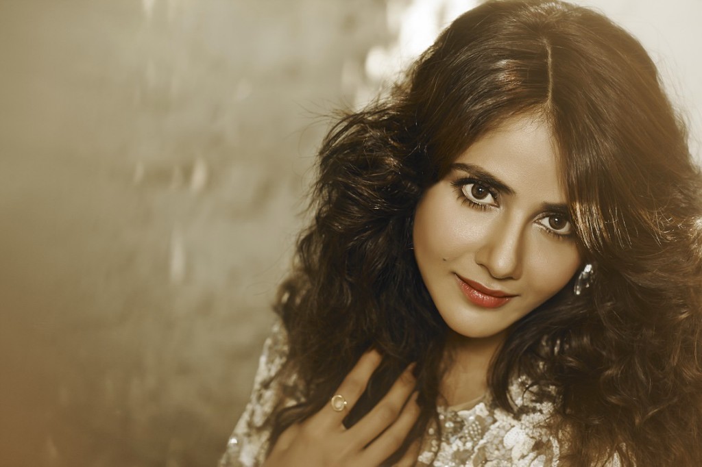 Parul Yadav Hot Photos - 9 / 26 photos