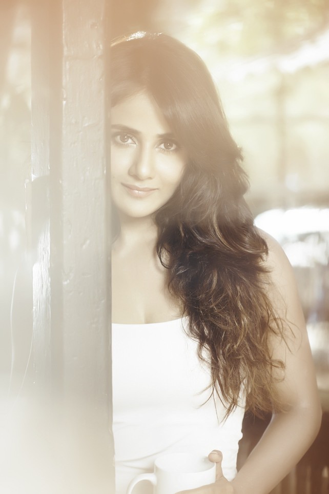 Parul Yadav Hot Photos - 13 / 26 photos