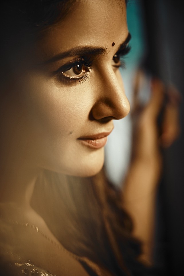 Parul Yadav Hot Photos - 25 / 26 photos
