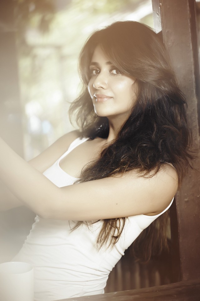 Parul Yadav Hot Photos - 26 / 26 photos