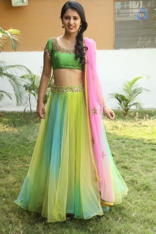 Nikitha Bisht New Photos - 70 / 72 photos