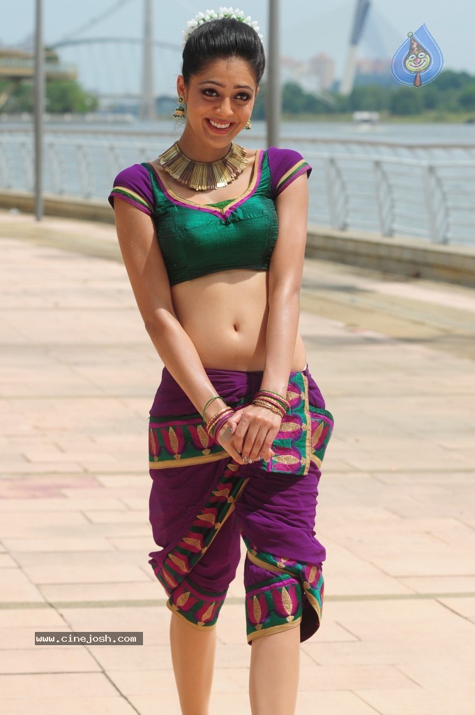 Parvathi Melton Cute Photos - 12 / 60 photos