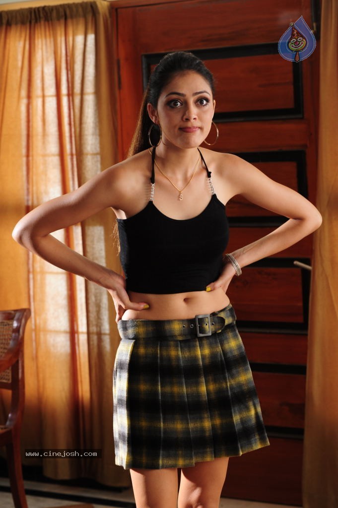 Parvathi Melton Hot Gallery - 23 / 41 photos