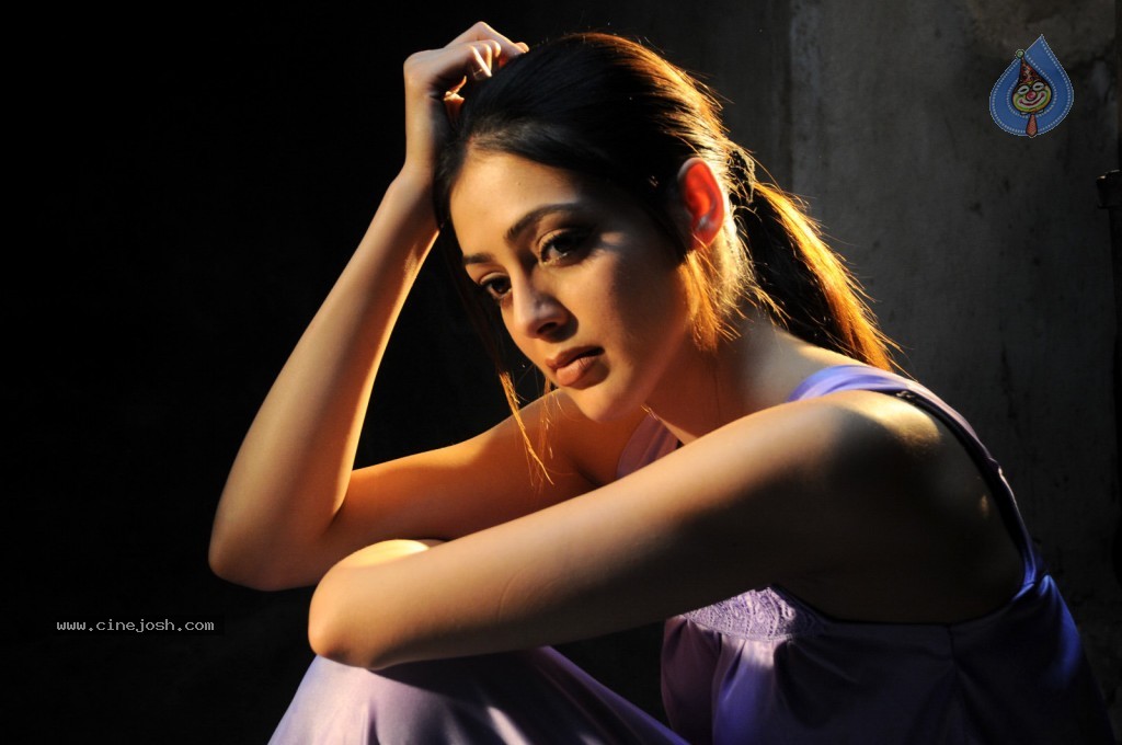 Parvathi Melton Latest Gallery - 14 / 89 photos