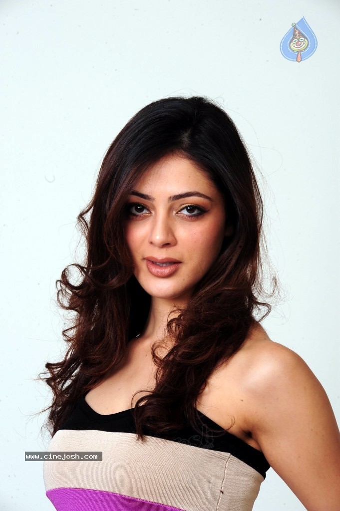 Parvathi Melton New Hot Stills - 87 / 114 photos