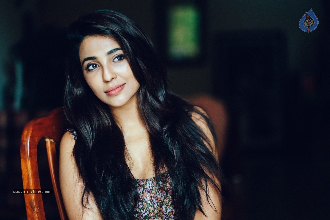 Parvathy Nair Latest Photos - 11 / 21 photos
