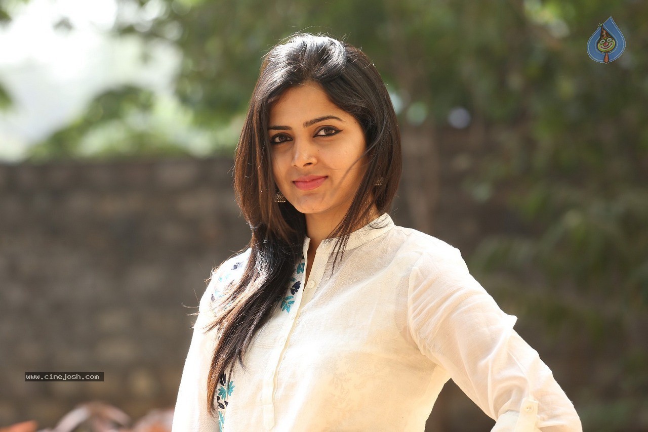 Pavani Gangireddy New Photos - 40 / 60 photos