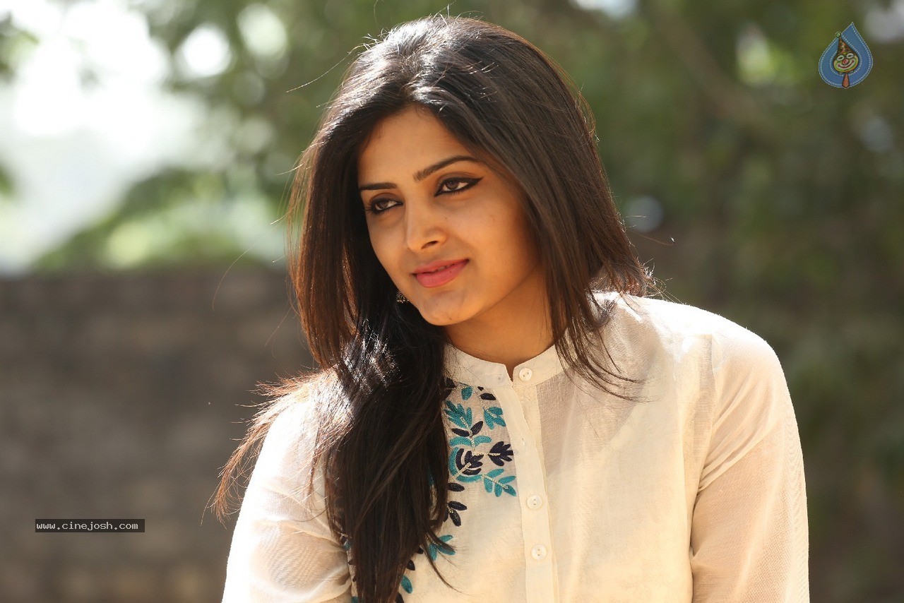 Pavani Gangireddy New Photos - 42 / 60 photos
