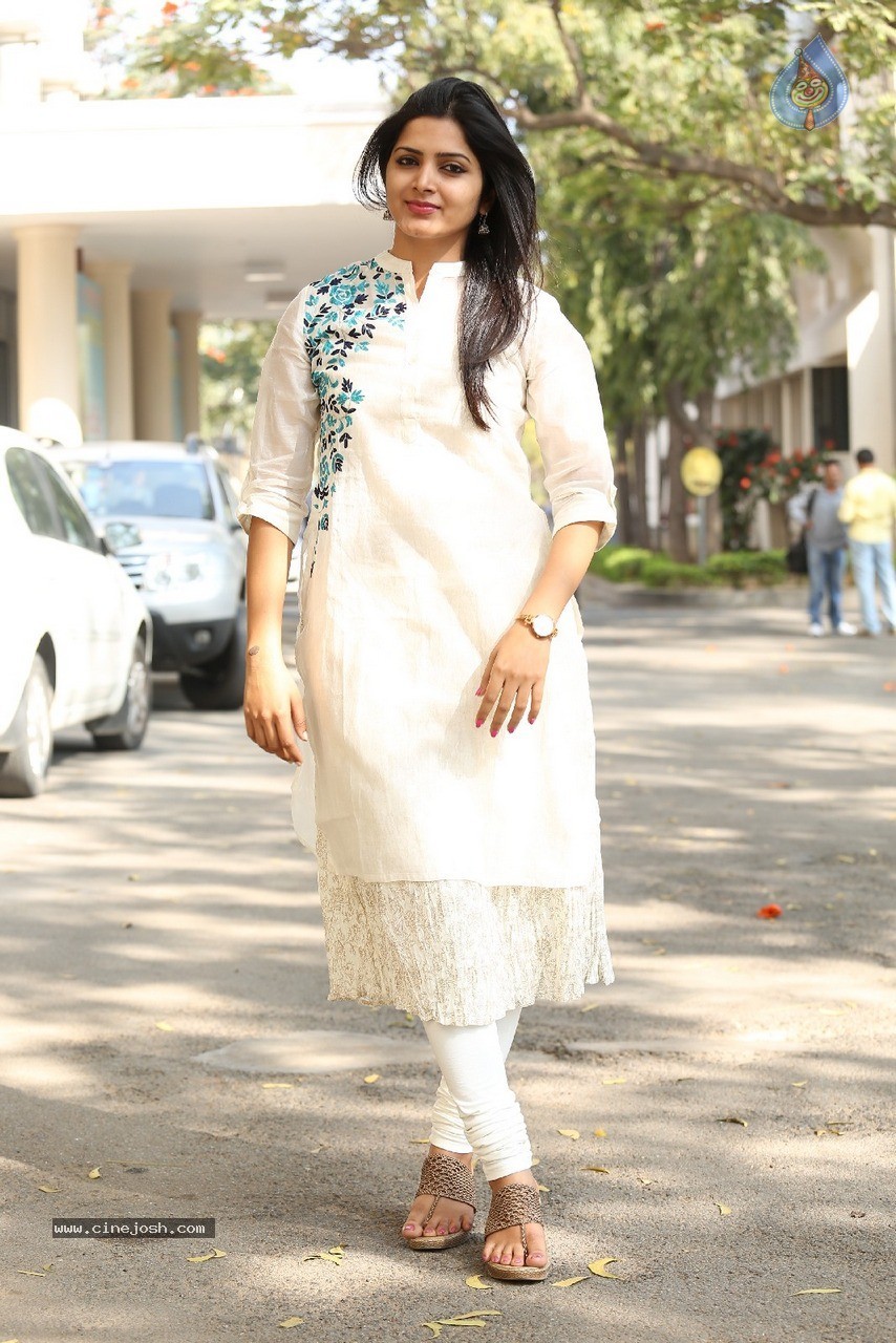 Pavani Gangireddy New Photos - 54 / 60 photos