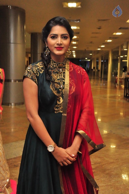 Pavani Gangireddy New Photos - 29 / 42 photos