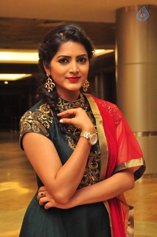 Pavani Gangireddy New Photos - 37 / 42 photos