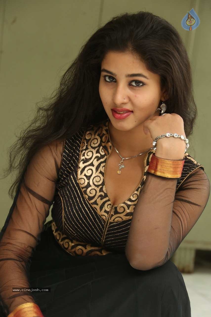 Pavani Latest Gallery - 6 / 64 photos