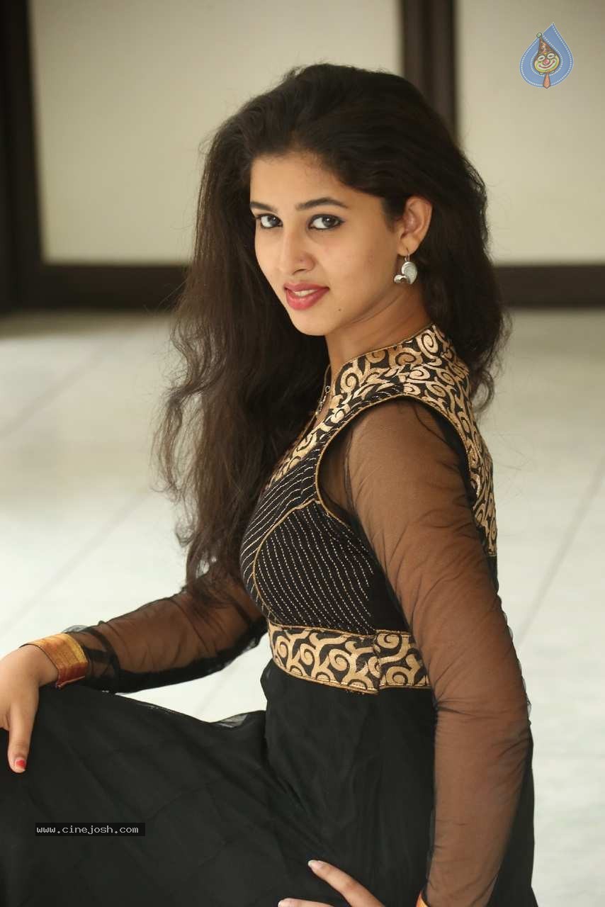 Pavani Latest Gallery - 15 / 64 photos