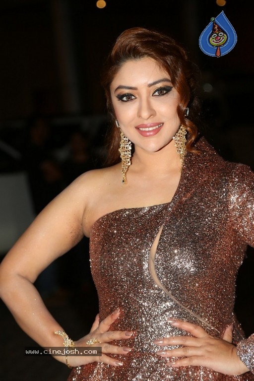 Payal Ghosh Stills - 30 / 53 photos