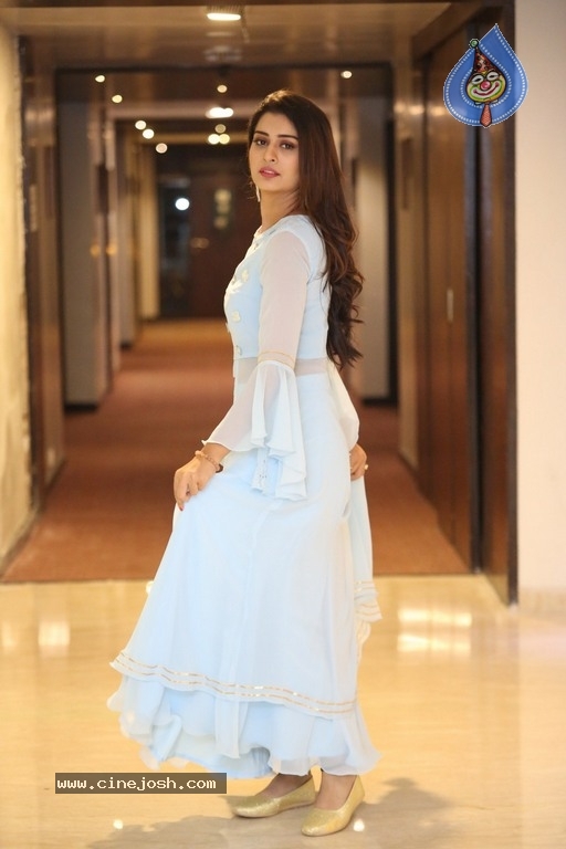 Payal Rajput Latest Pics - 24 / 40 photos