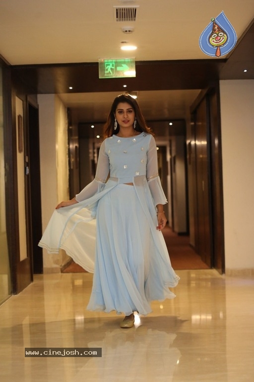 Payal Rajput Latest Pics - 35 / 40 photos