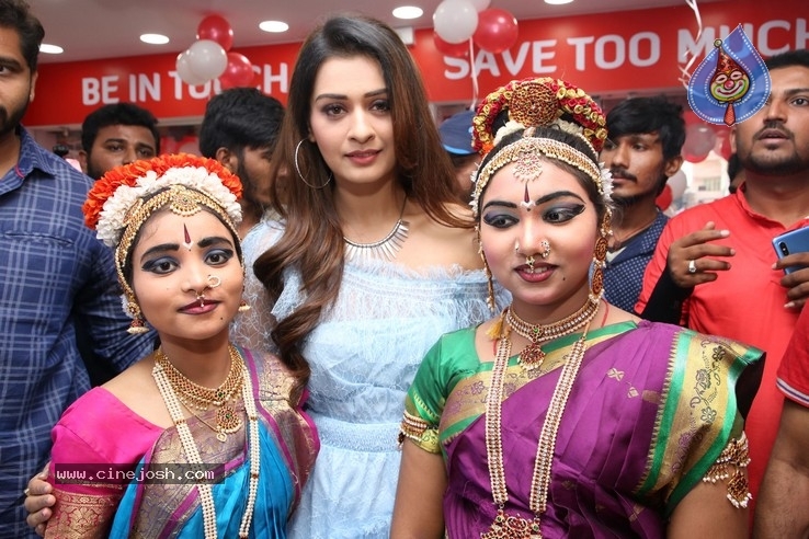 Payal Rajput  Launches Grand Touch Mobiles Store  at Dilsukhnagar - 8 / 21 photos