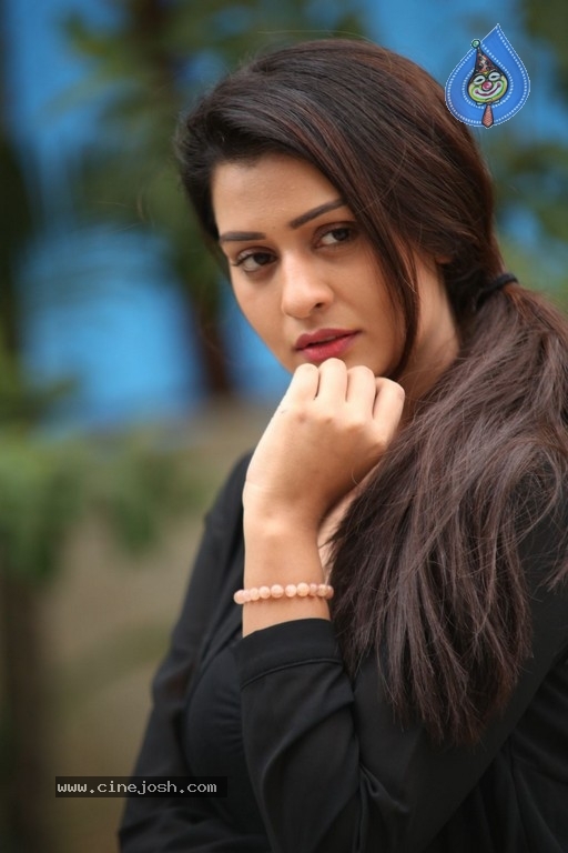 Payal Rajput New Photos - 6 / 42 photos