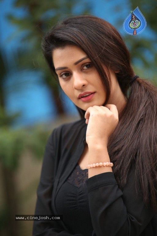 Payal Rajput New Photos - 7 / 42 photos