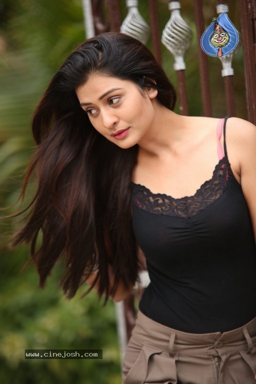 Payal Rajput New Photos - 19 / 42 photos